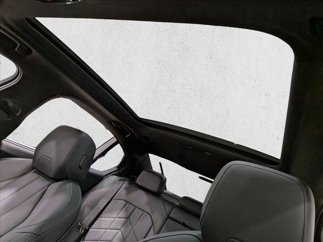 Used 2026 BMW 550e xDrive w/ Executive Package image 16