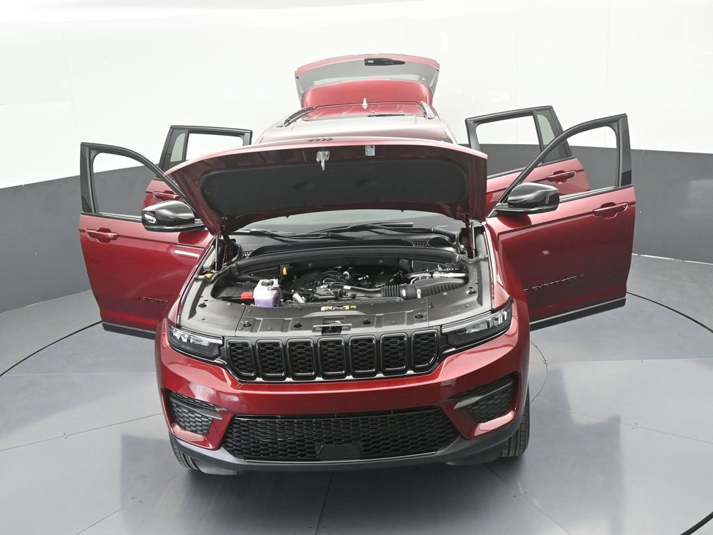 New 2025 Jeep Grand Cherokee Altitude image 65