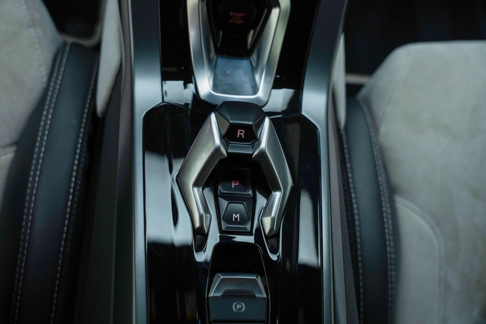 Used 2016 Lamborghini Huracan LP 580-2 RWD image 40