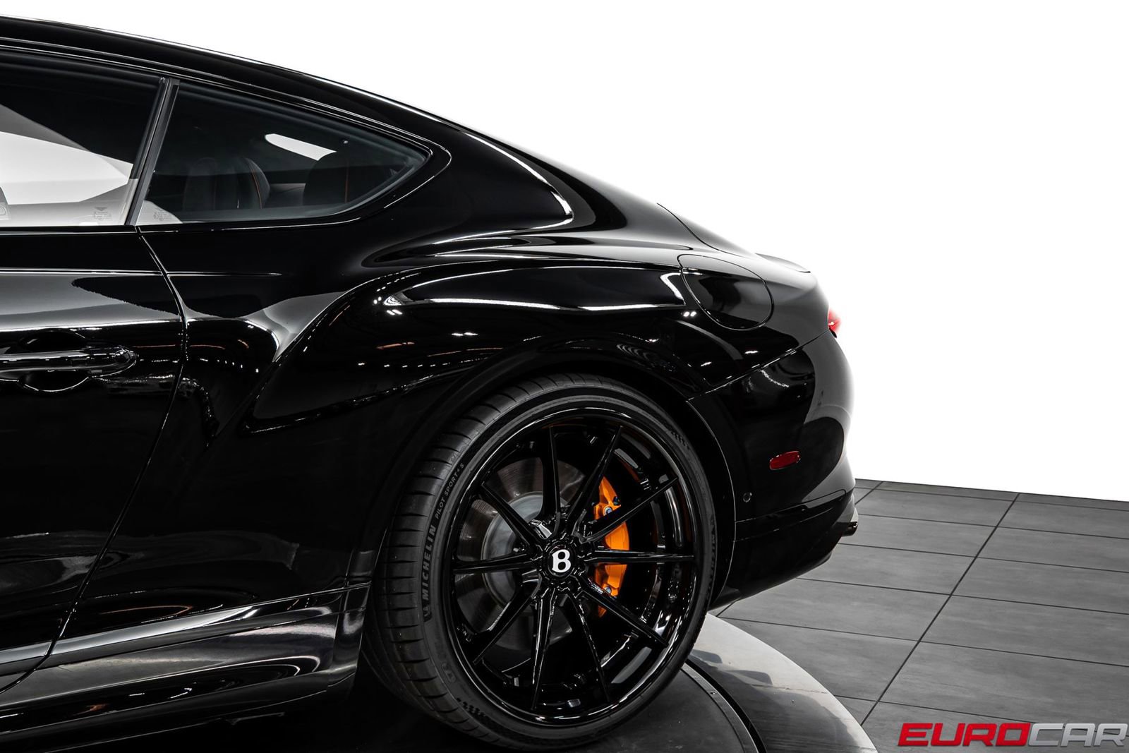 Used 2025 Bentley Continental GT AWD/4WD image 14