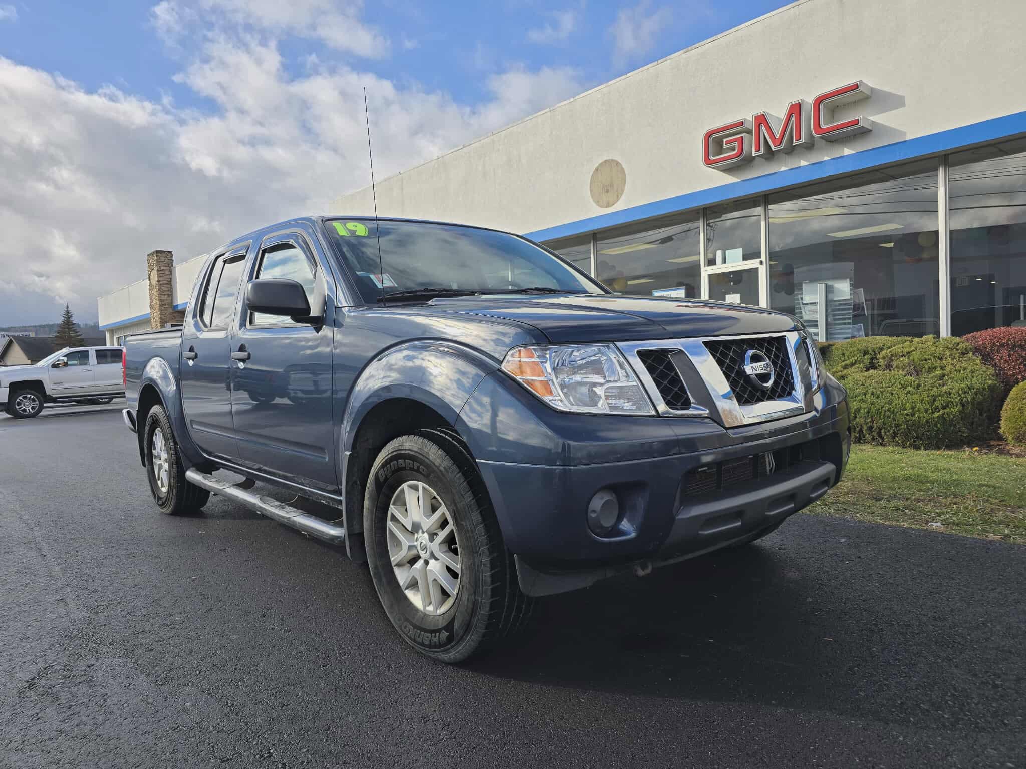 Used 2019 Nissan Frontier SV