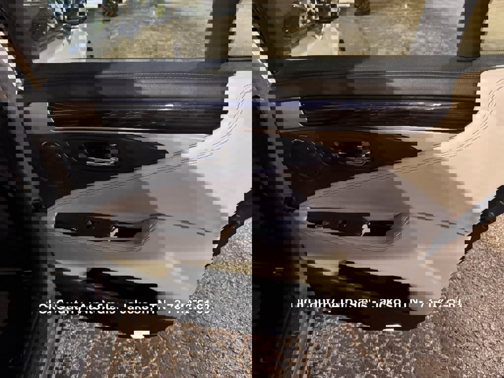 Used 2014 Lexus LS 460 image 11