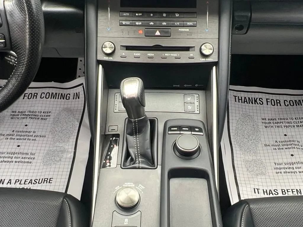 Used 2020 Lexus IS 350 F Sport w/ F Sport Package RWD image 12