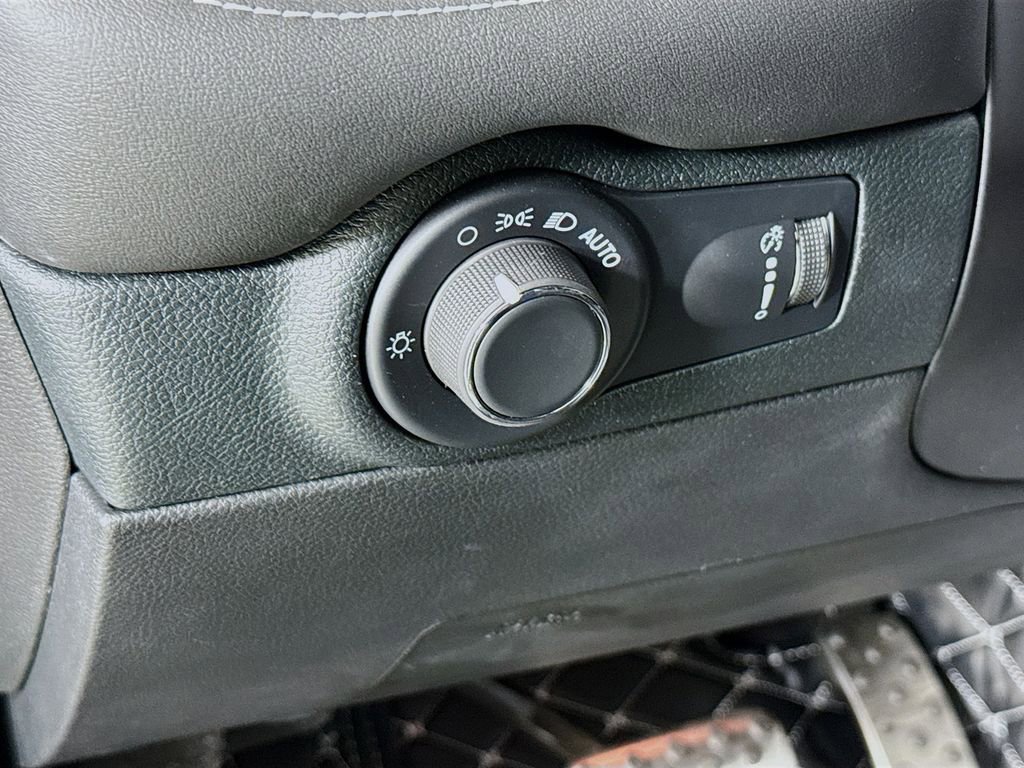 Used 2024 Dodge Durango SRT image 12