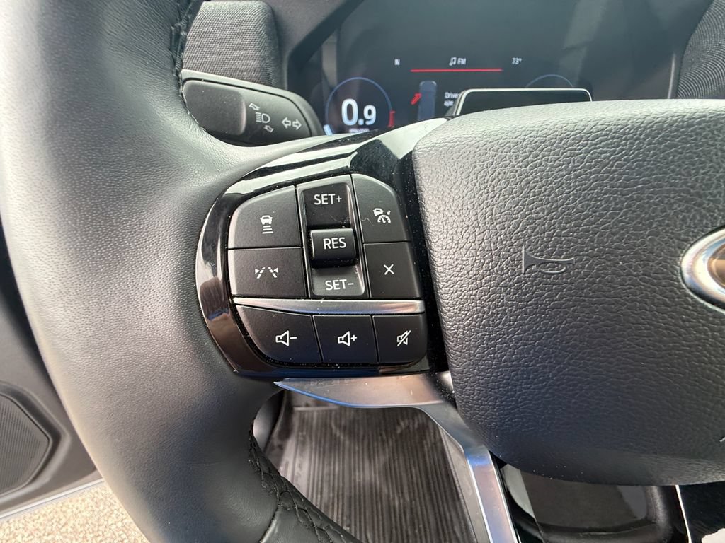 Used 2025 Ford Explorer Platinum w/ LUX Leather Package AWD/4WD image 16