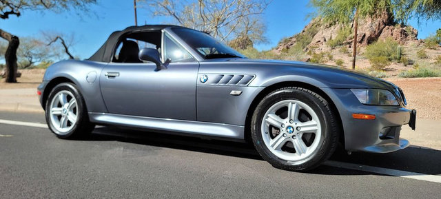 Used 2000 BMW Z3 2.5i image 13