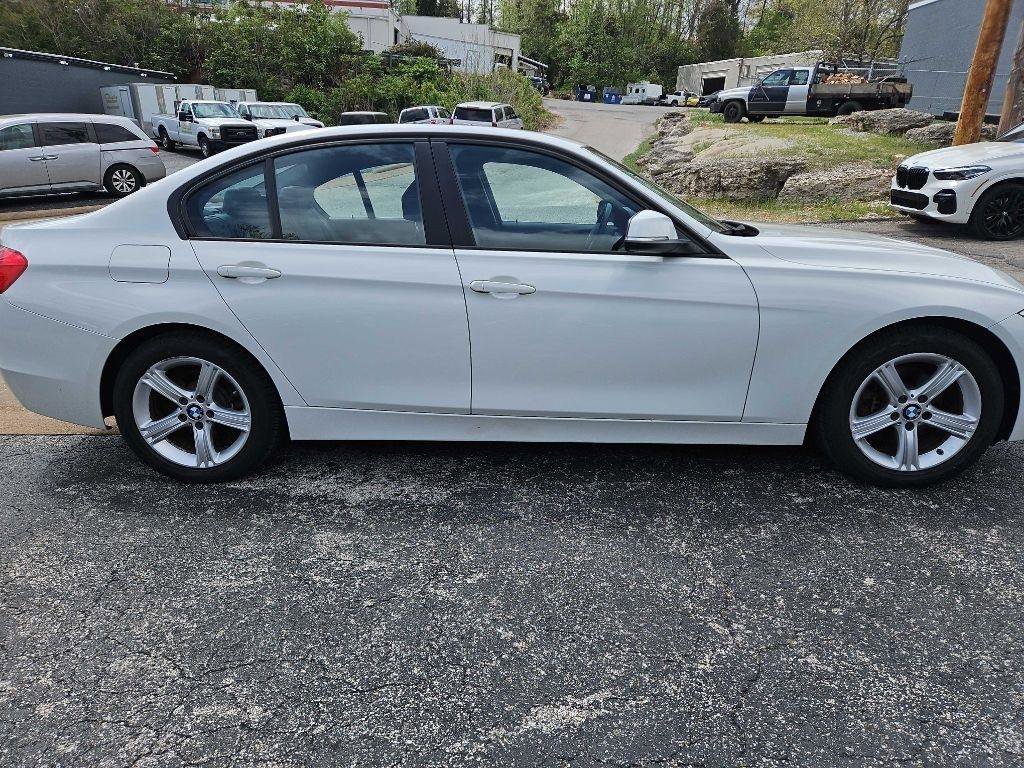 Used 2015 Chrysler 200 Limited w/ Convenience Group image 22