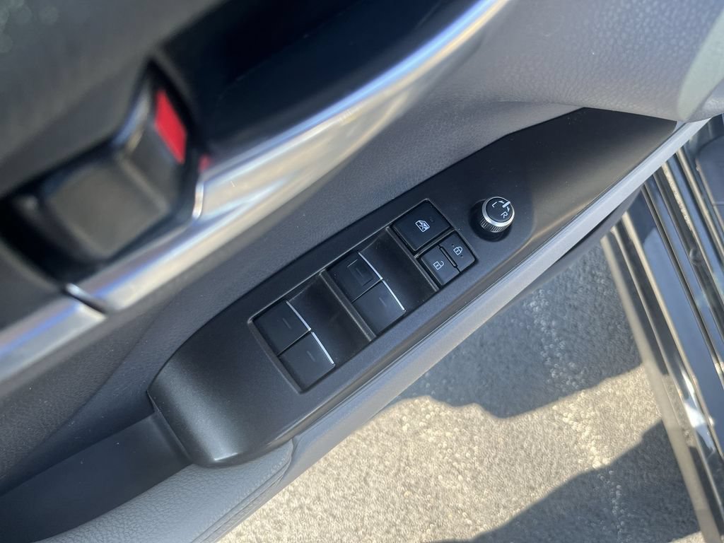 Used 2021 Toyota Camry XSE w/ Navigation Package FWD image 19