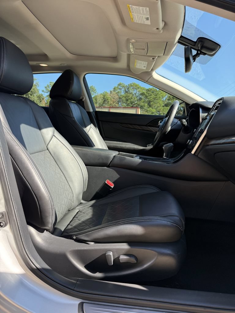 Used 2017 Nissan Maxima Platinum FWD image 31
