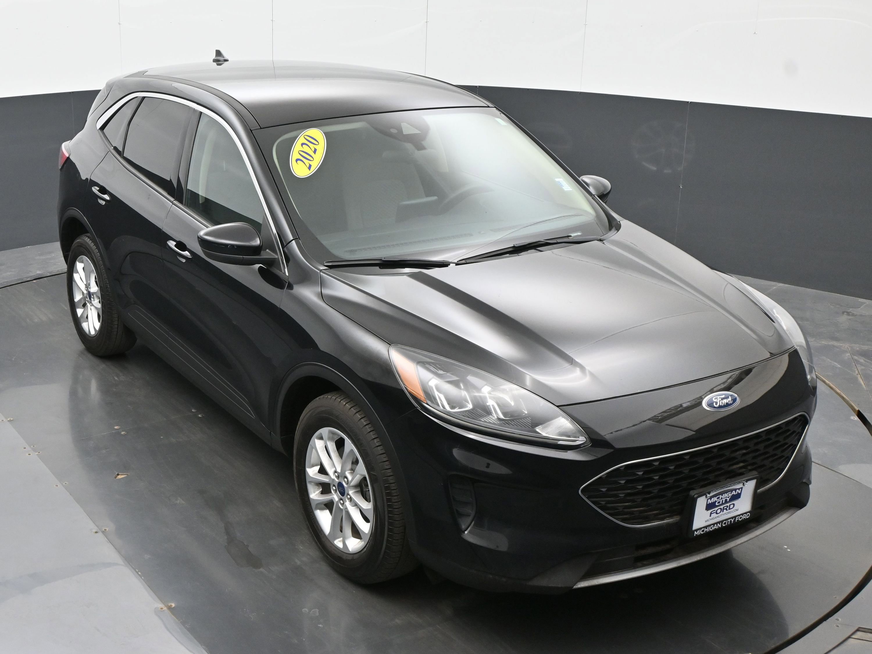 Used 2020 Ford Escape SE image 34
