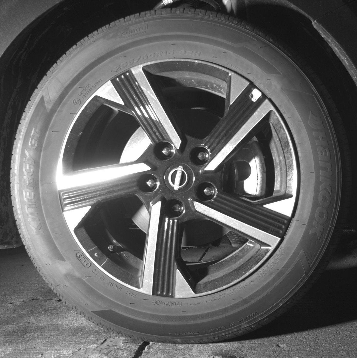 Used 2025 Nissan Sentra SV image 13