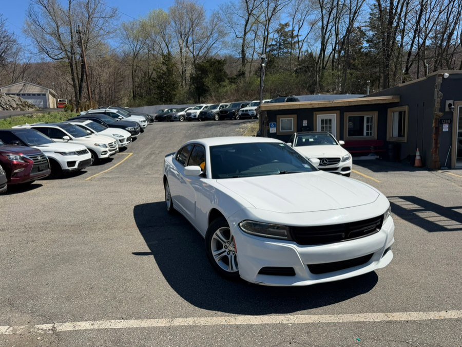 Used 2019 Dodge Charger SXT w/ Leather Interior Group image 16