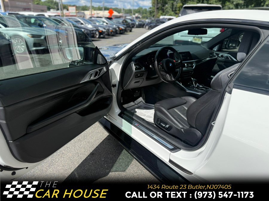 Used 2022 BMW M4 Competition w/ Executive Package RWD image 16