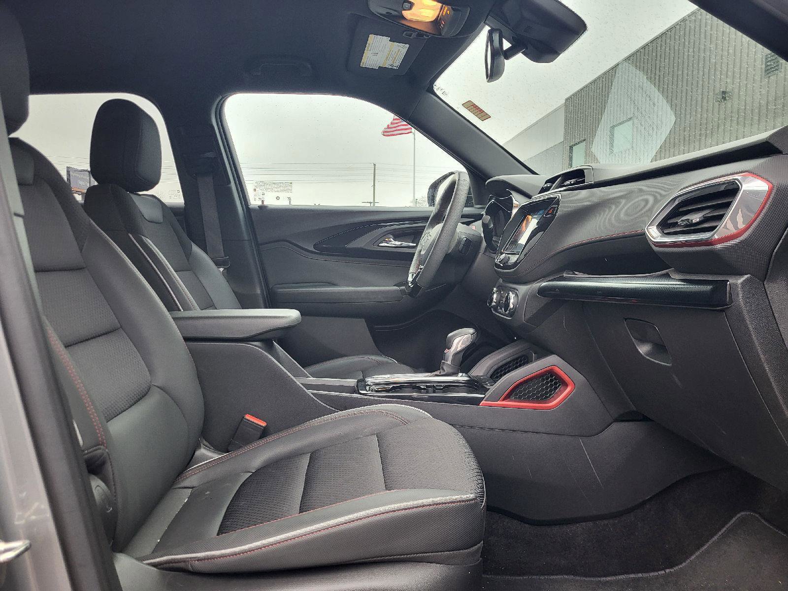 Used 2023 Chevrolet TrailBlazer RS w/ Convenience Package image 12
