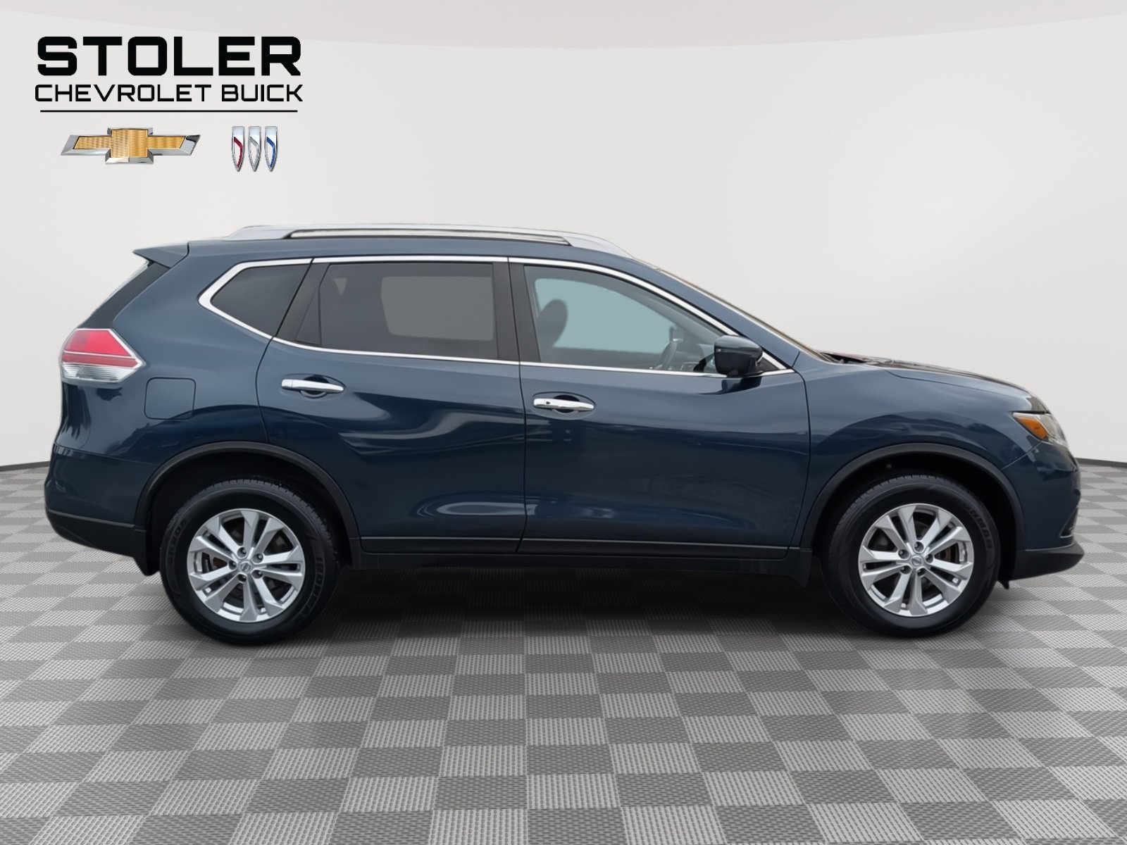Used 2016 Nissan Rogue SV w/ SV Premium Package image 6