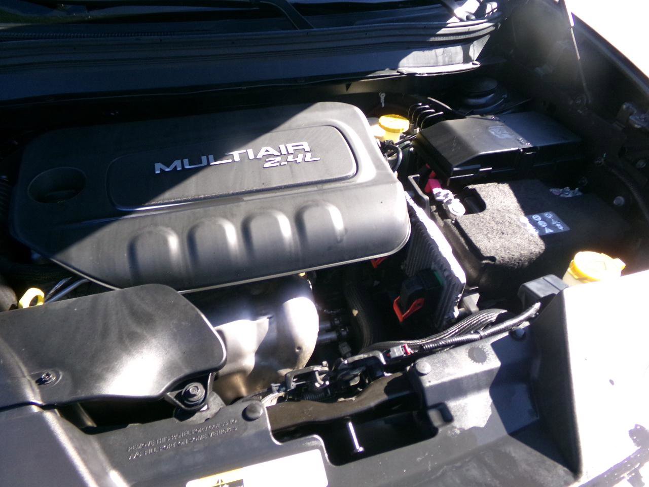 Used 2016 Jeep Cherokee Limited image 23