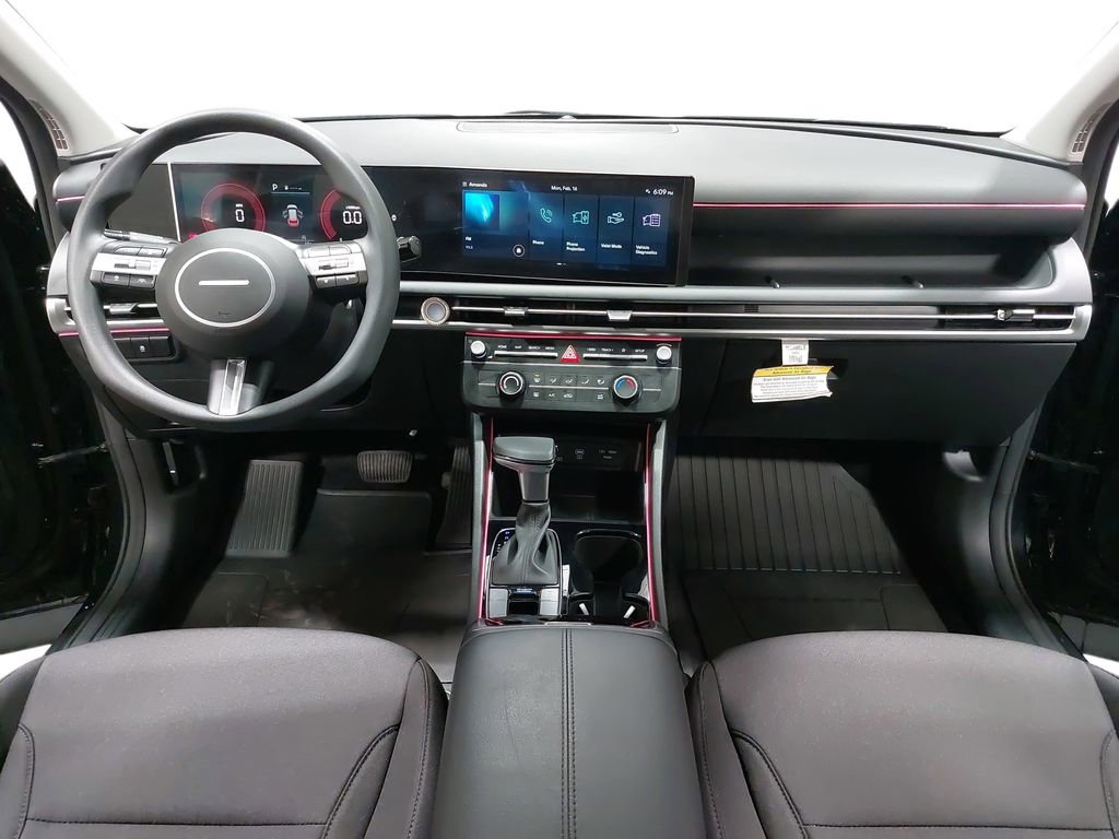 Certified 2025 Hyundai Tucson SE image 9