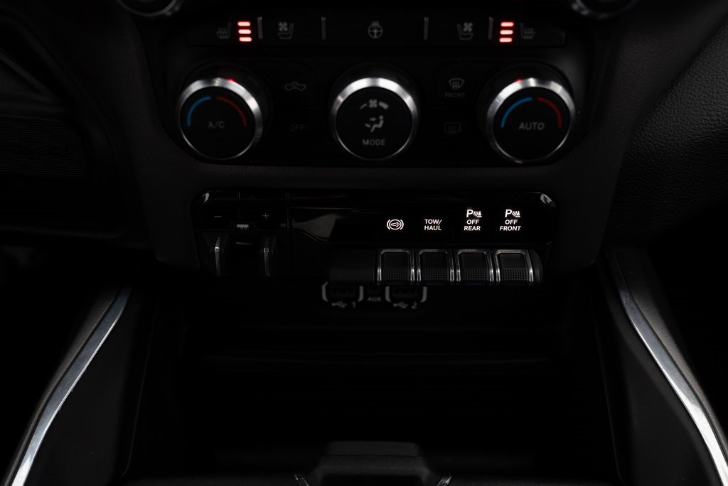 Used 2020 RAM 2500 Laramie w/ Night Edition image 18