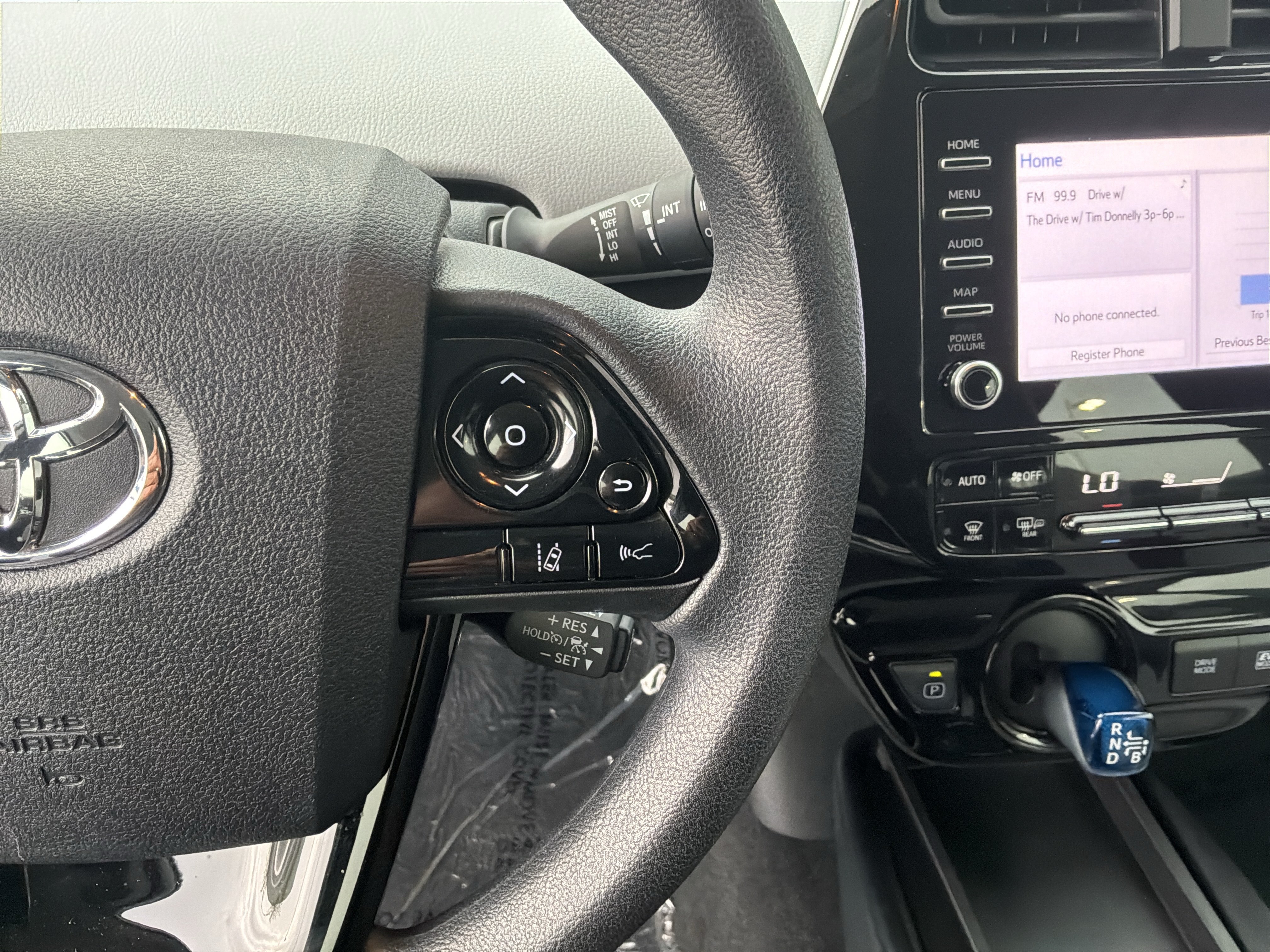 Used 2020 Toyota Prius LE AWD/4WD image 20