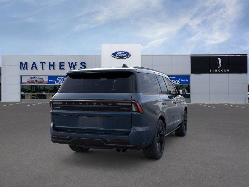 New 2025 Lincoln Navigator Reserve w/ Jet Appearance Package image 8