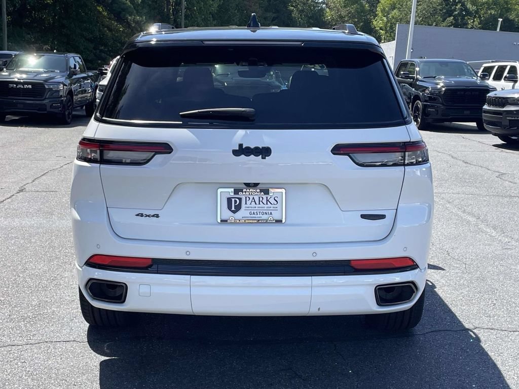 Used 2023 Jeep Grand Cherokee L Summit AWD/4WD image 7