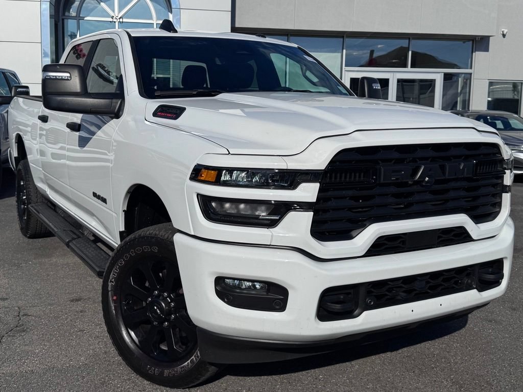 Used 2025 RAM 2500 Big Horn AWD/4WD image 1