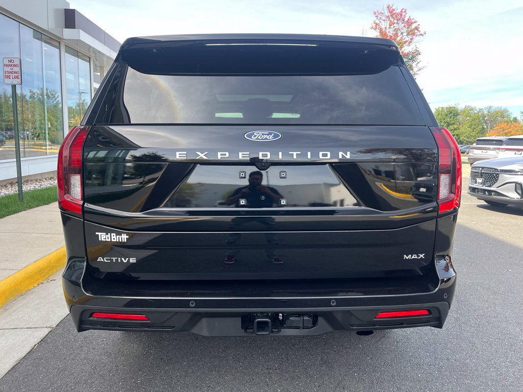 Certified 2025 Ford Expedition Max Active AWD/4WD image 8