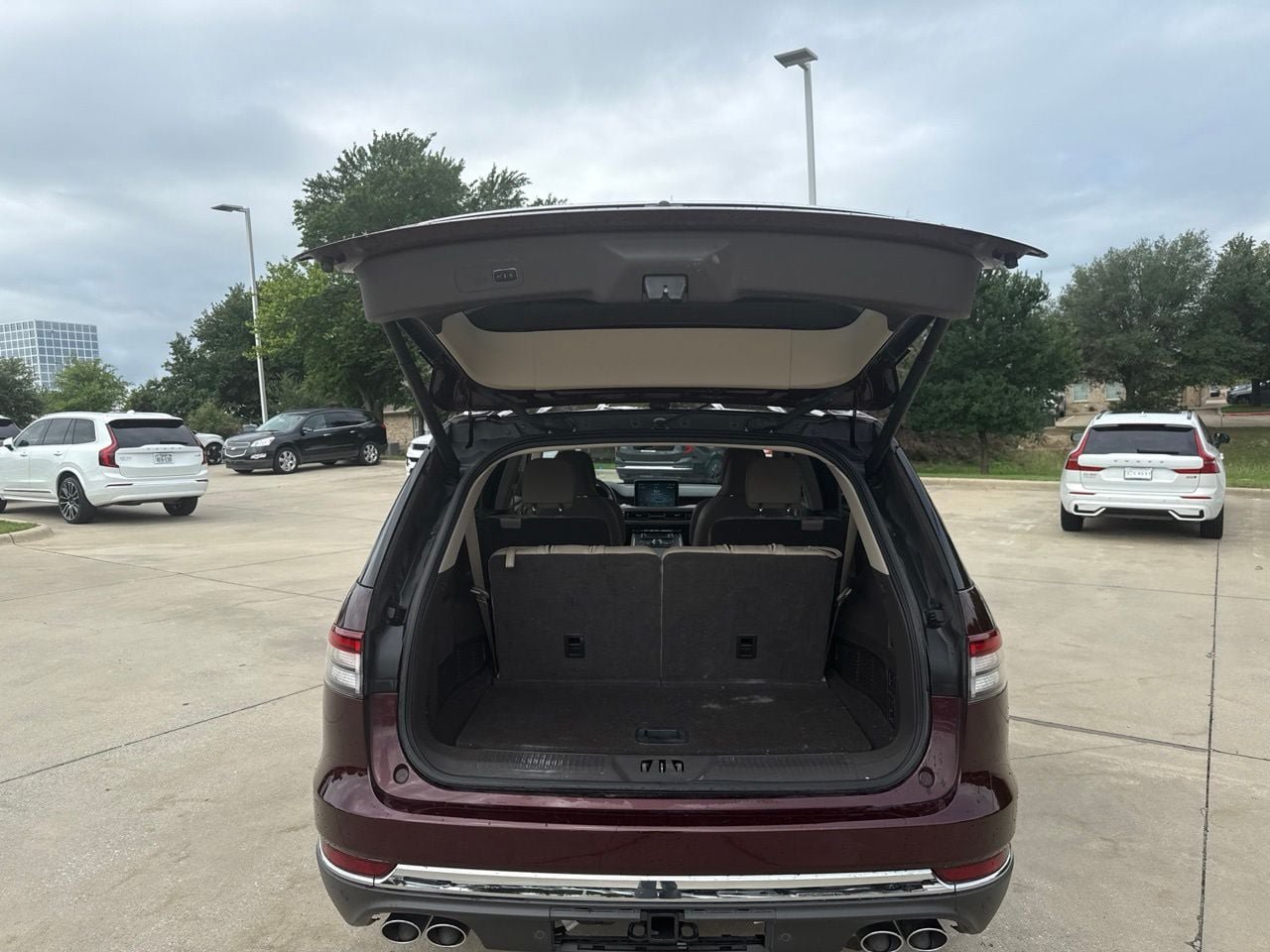 Used 2022 Lincoln Aviator Reserve w/ Equipment Group 201A AWD/4WD image 7