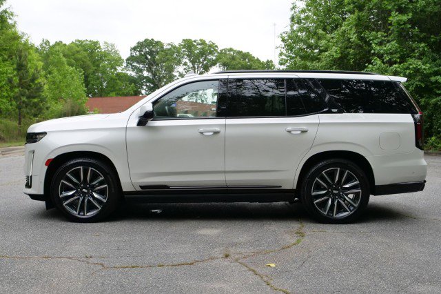 Used 2022 Cadillac Escalade Sport w/ Touring Package AWD/4WD image 40