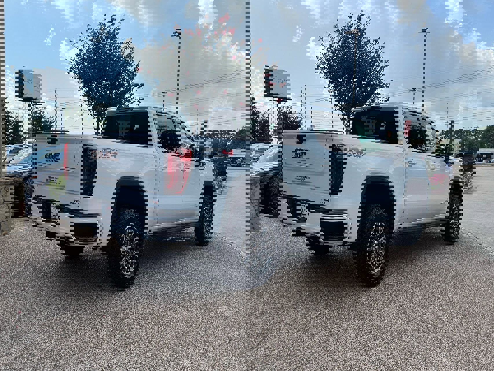 Used 2024 GMC Sierra 1500 AT4 w/ AT4 Premium Package image 8