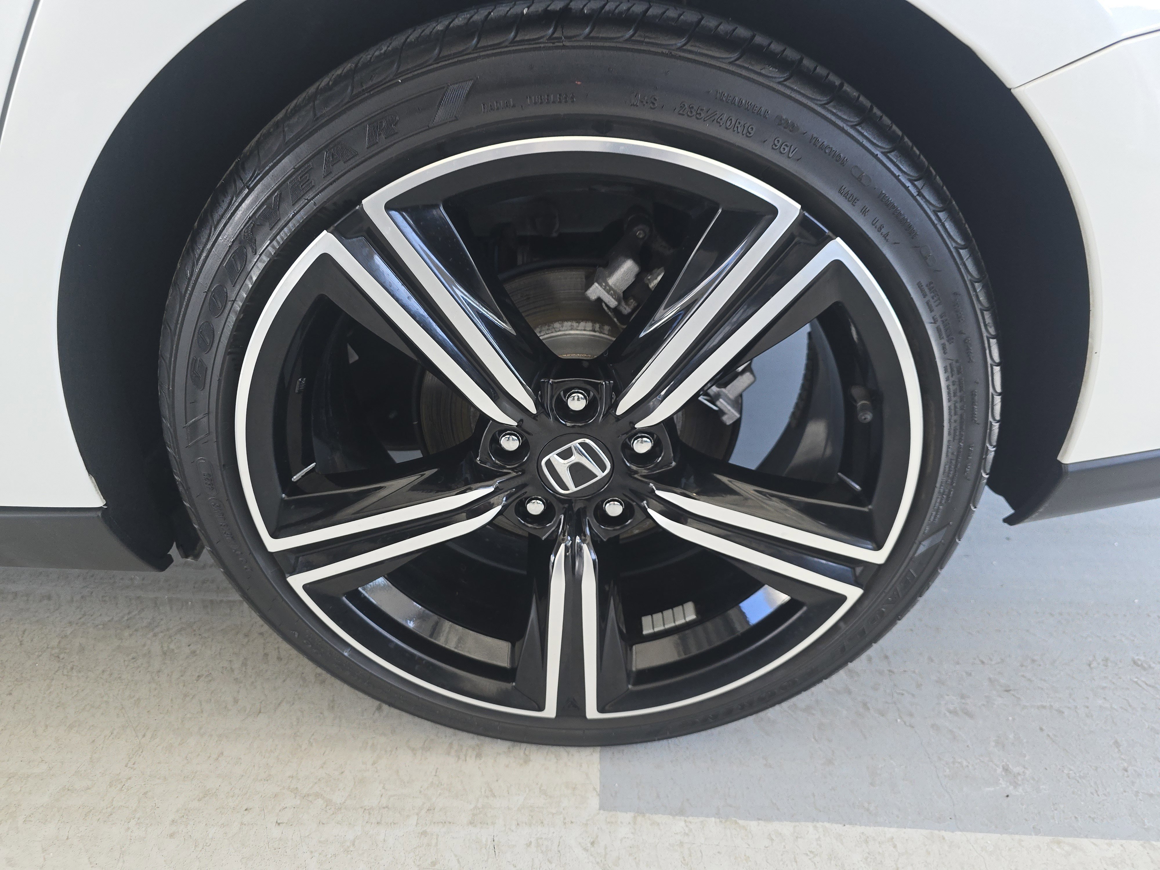 Used 2024 Honda Accord Sport image 12