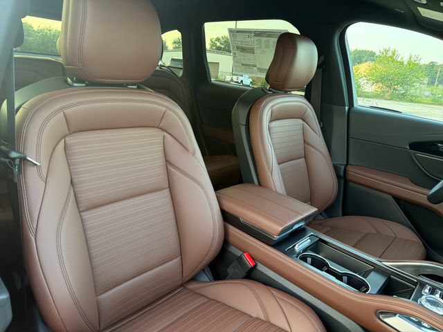 New 2026 Lincoln Nautilus Reserve AWD/4WD image 17