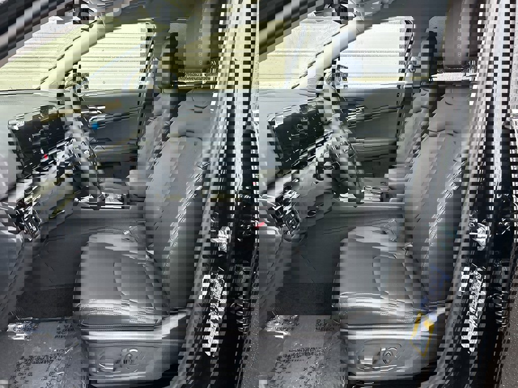 New 2026 Kia Sportage EX image 11