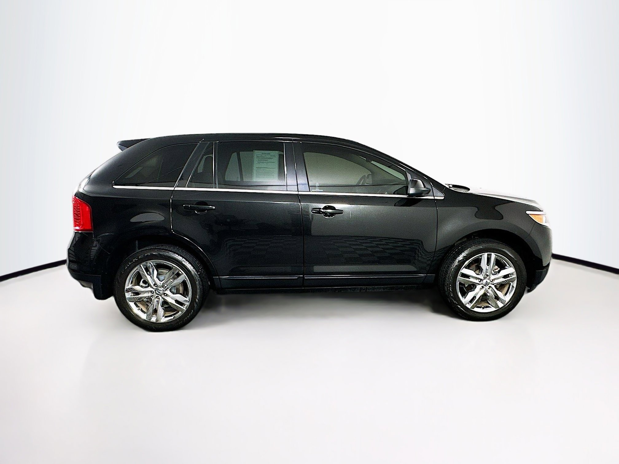 Used 2014 Ford Edge Limited w/ Equipment Group 301A AWD/4WD image 10