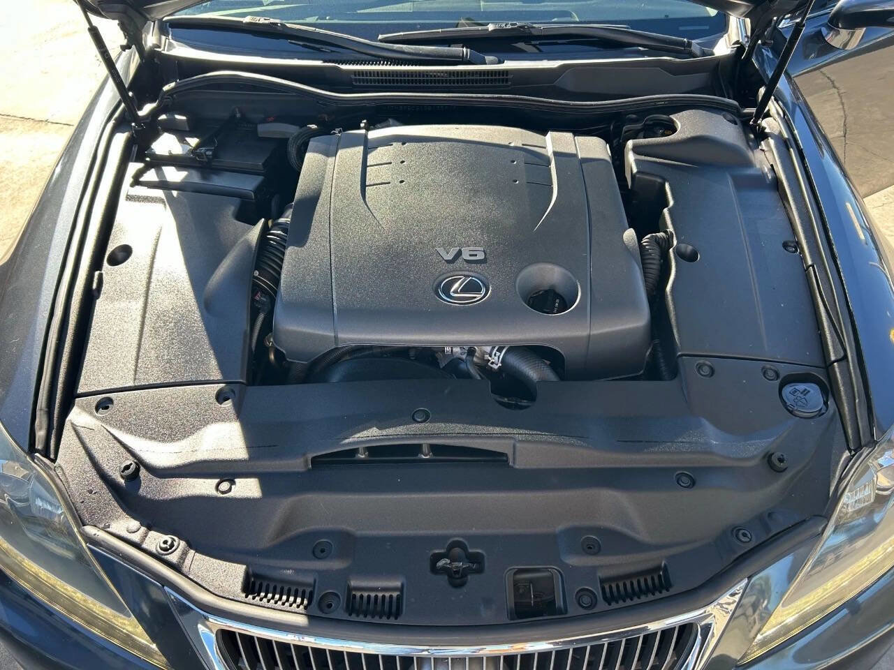 Used 2011 Lexus IS 250 w/ Premium Pkg Value Edition image 19