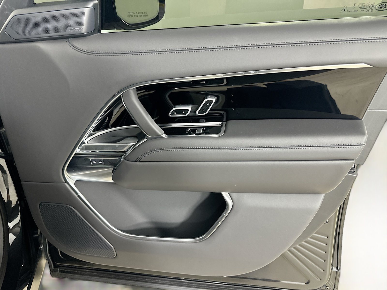 New 2026 Land Rover Range Rover SE AWD/4WD image 43