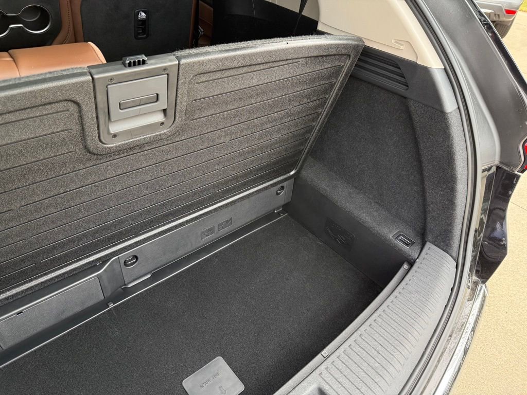 Certified 2025 Acura MDX w/ Technology Package image 18