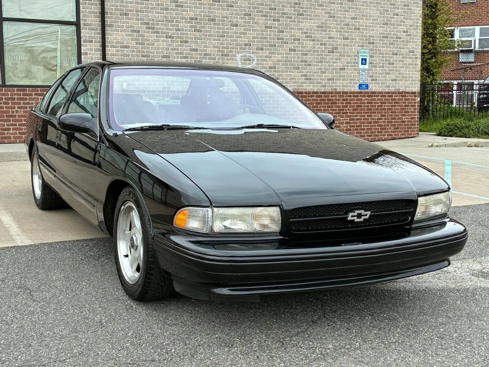 Used 1996 Chevrolet Impala SS RWD image 8