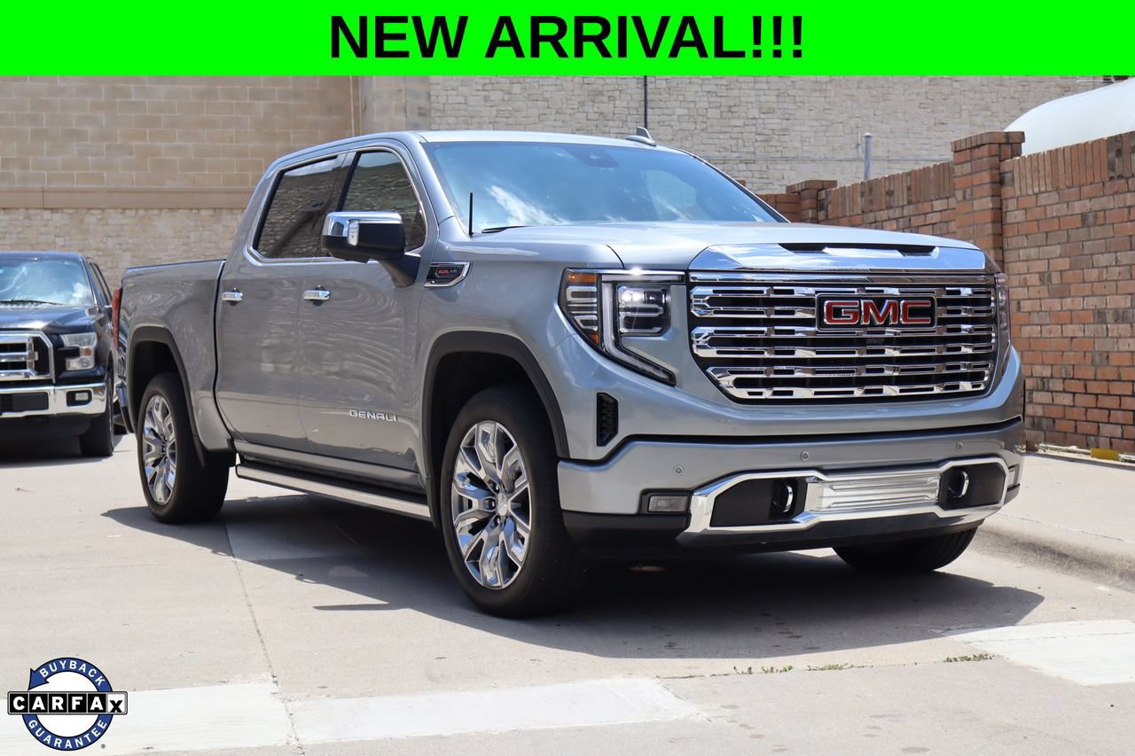 Used 2025 GMC Sierra 1500 Denali w/ Denali Reserve Package AWD/4WD image 1