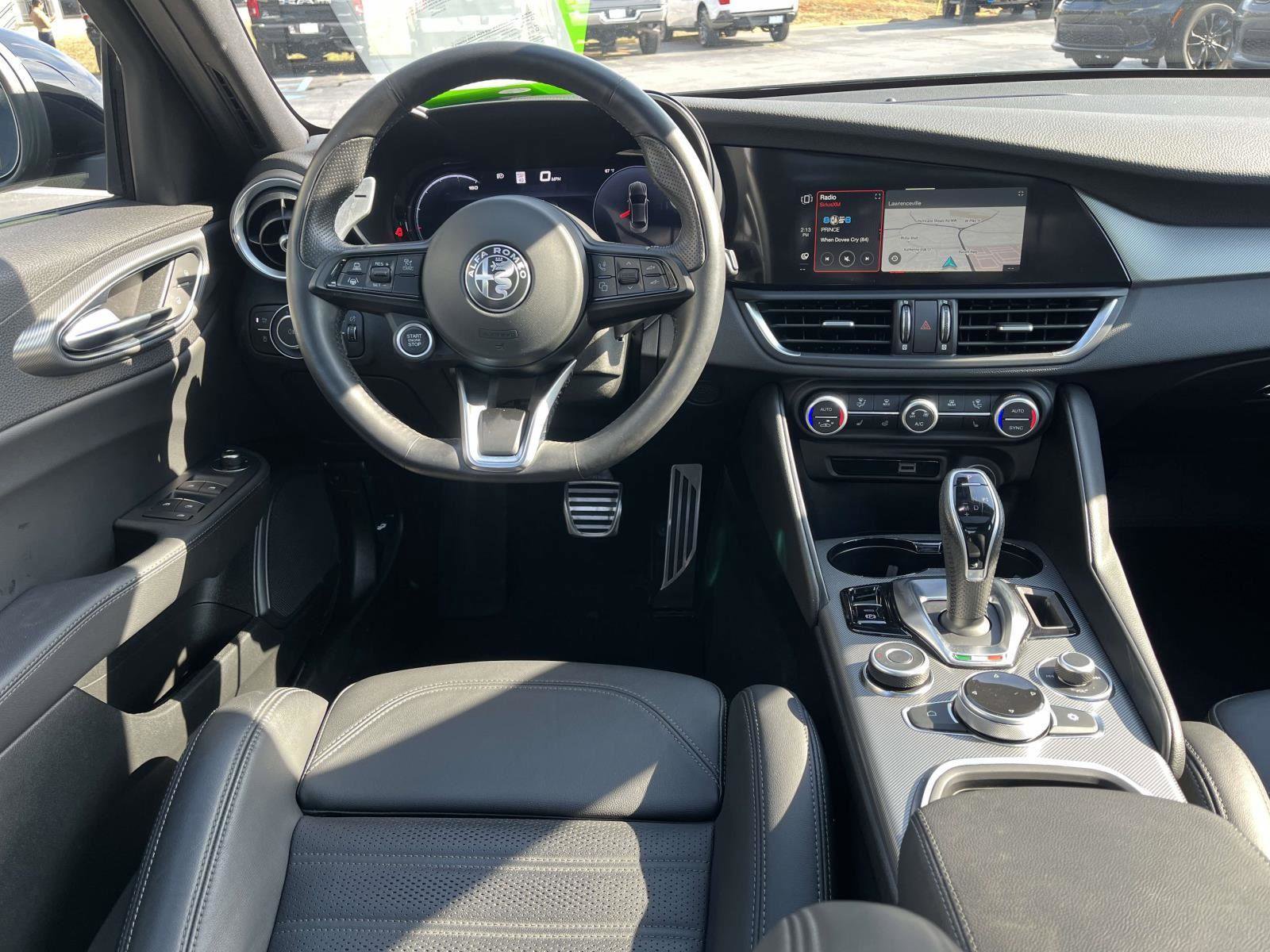 Used 2024 Alfa Romeo Giulia Veloce image 12