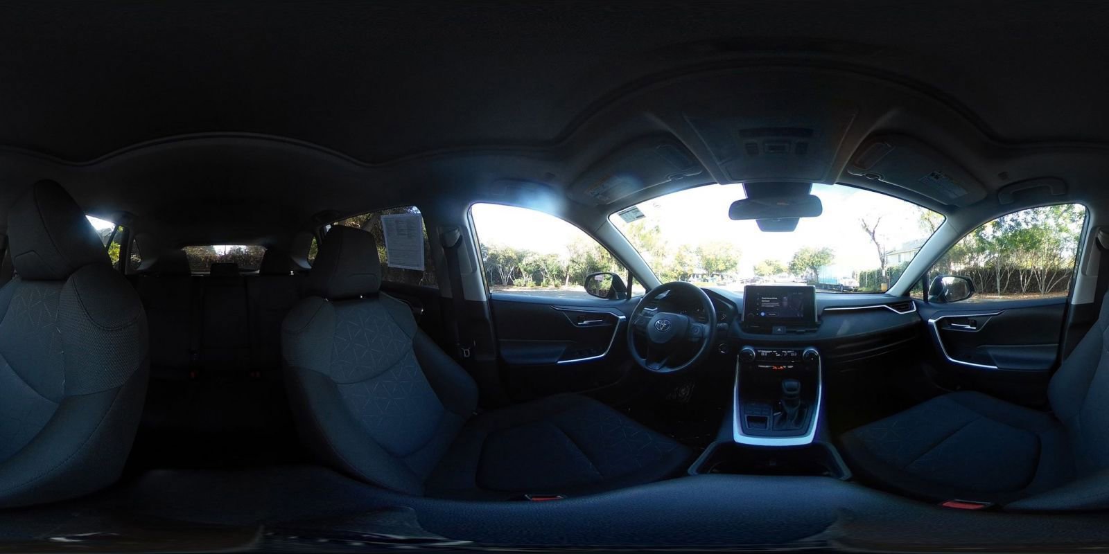 Used 2025 Toyota RAV4 XLE image 41