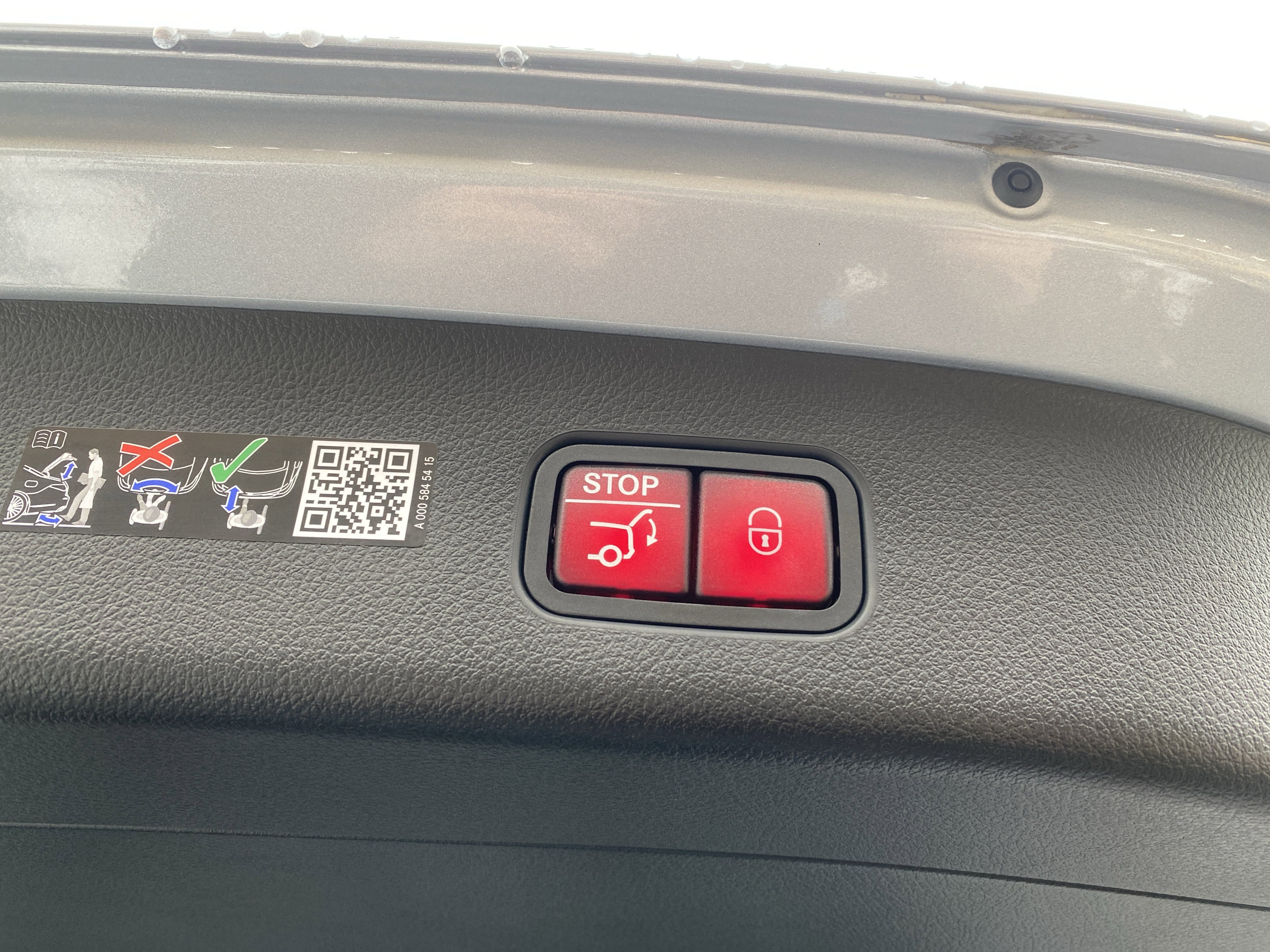 Used 2025 Mercedes-Benz GLC 300 4MATIC image 26