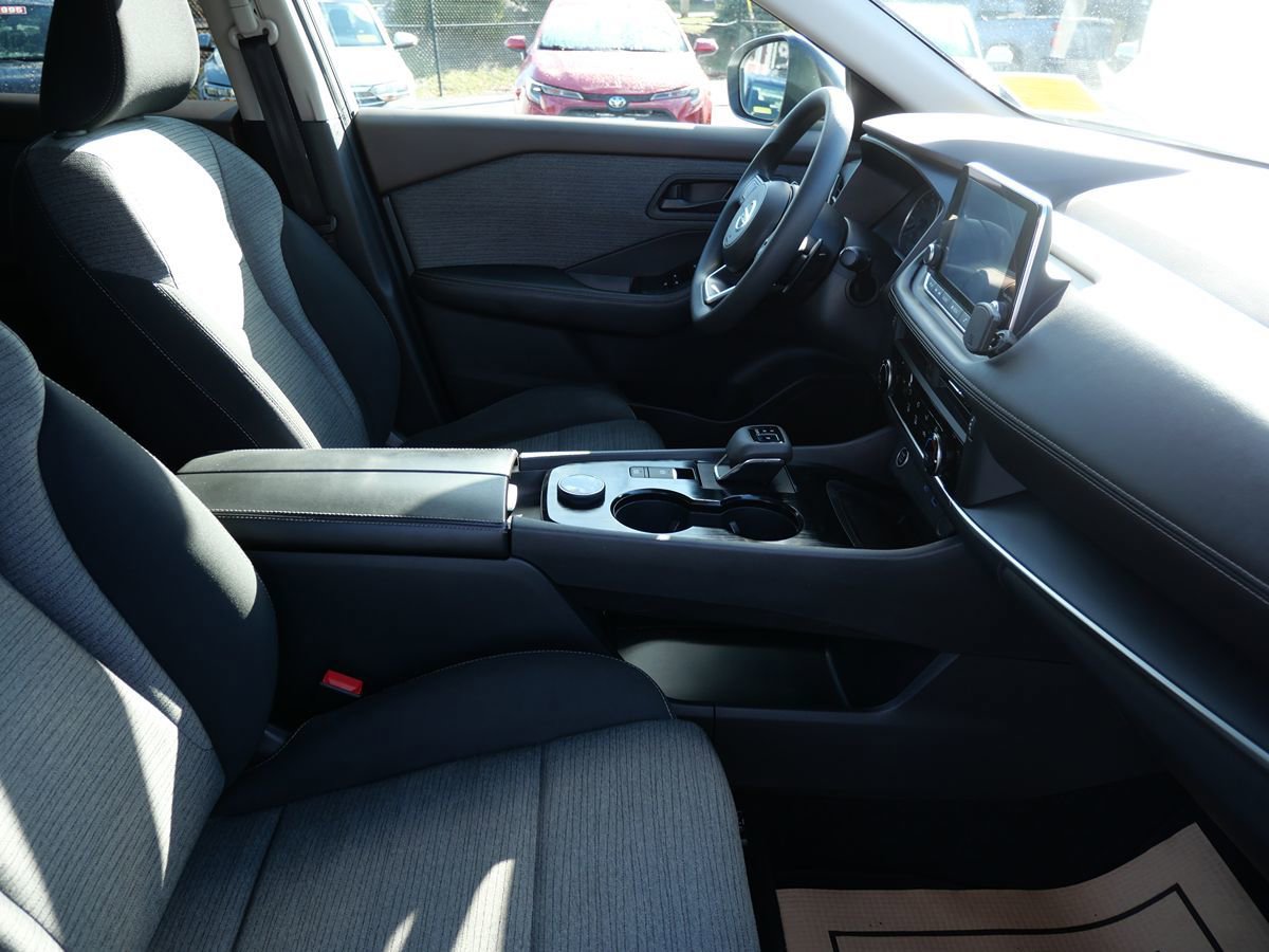 Used 2021 Nissan Rogue S image 17
