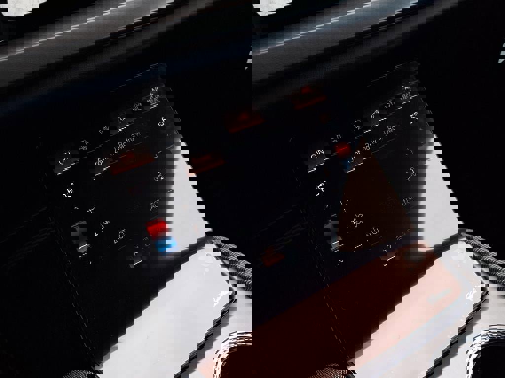 New 2026 Cadillac Vistiq Premium Luxury w/ LPO, Floor Liner Package image 21