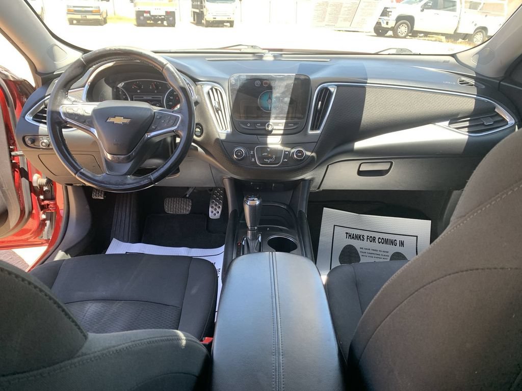 Used 2016 Chevrolet Malibu LT FWD image 19
