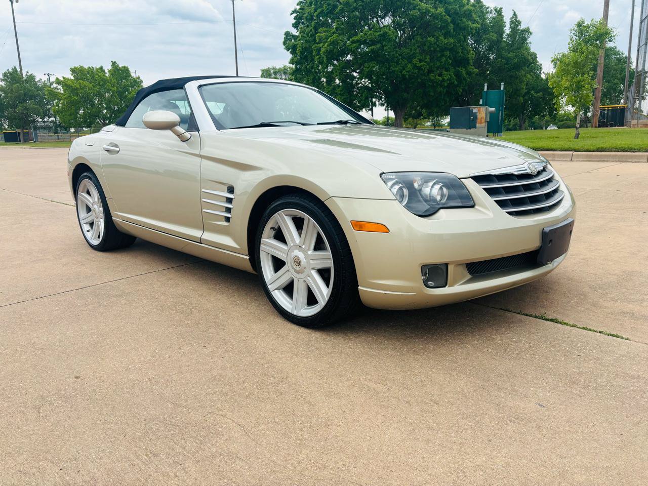 Used 2006 Chrysler Crossfire Limited RWD image 27