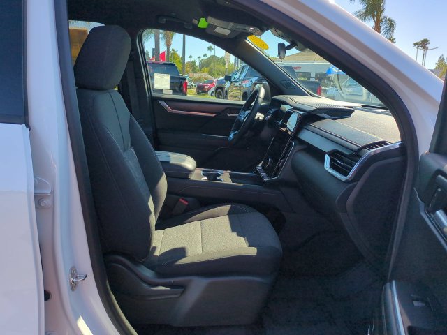 New 2025 GMC Acadia Elevation AWD/4WD image 28