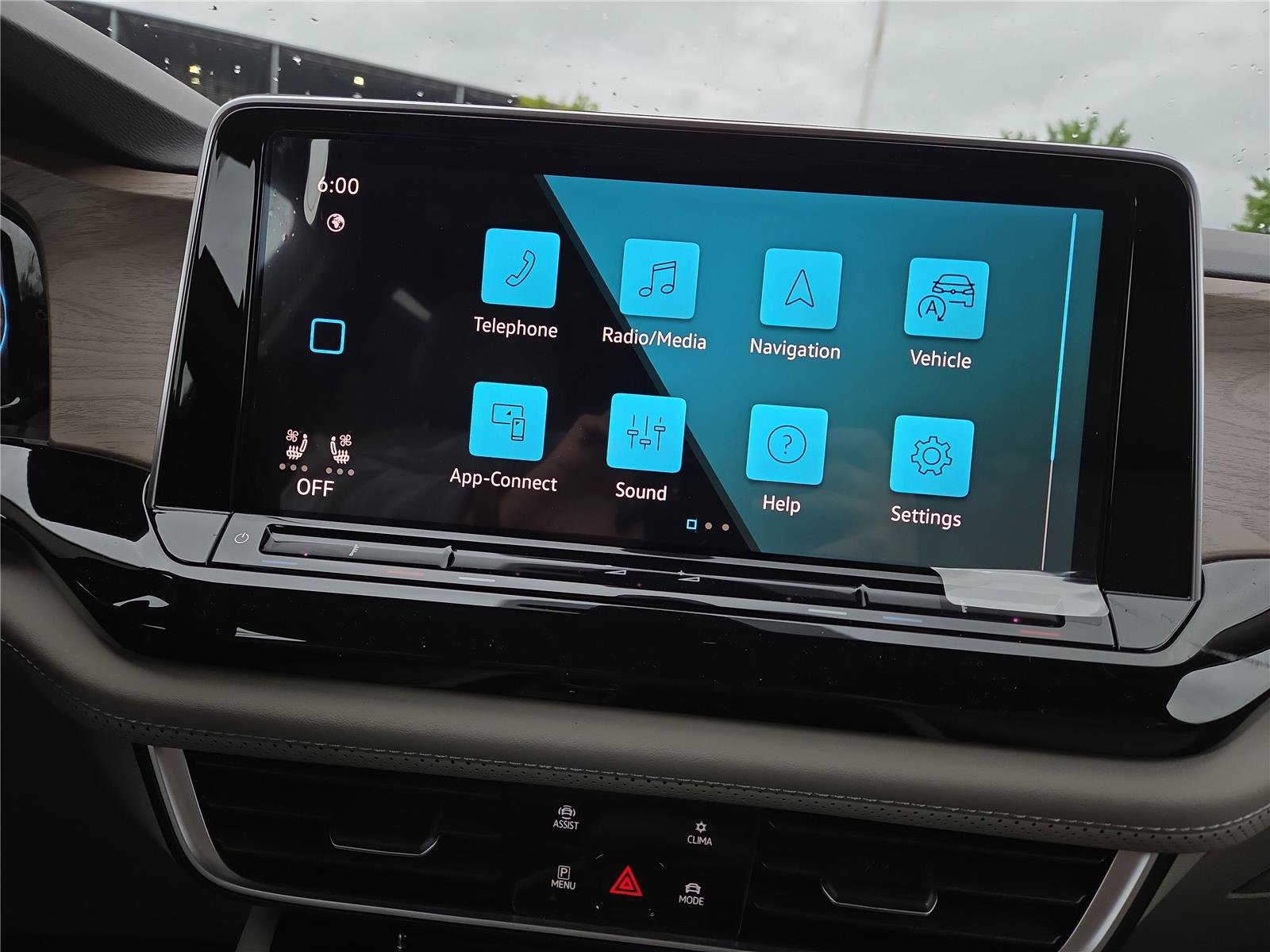 New 2026 Volkswagen Atlas SE FWD image 19