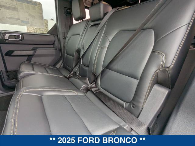 New 2025 Ford Bronco Badlands AWD/4WD image 18