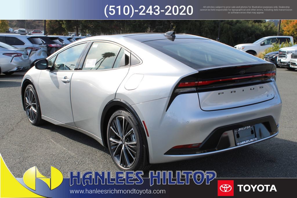 New 2026 Toyota Prius Limited FWD image 9
